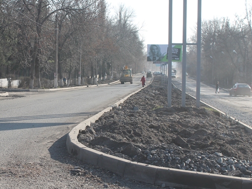 Поликлиника чернокозова шахты. Апрель на Чернокозова.